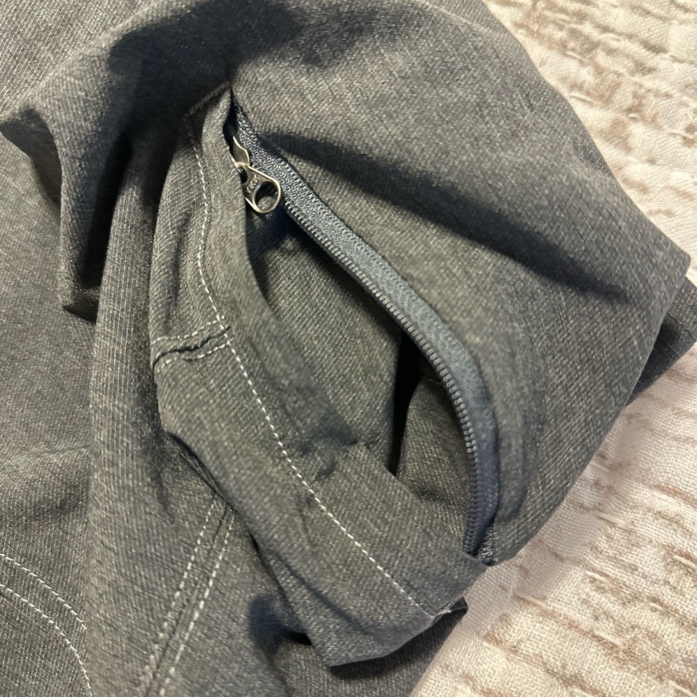 KUHL Cargo Skorts 10 - Picture 6 of 8